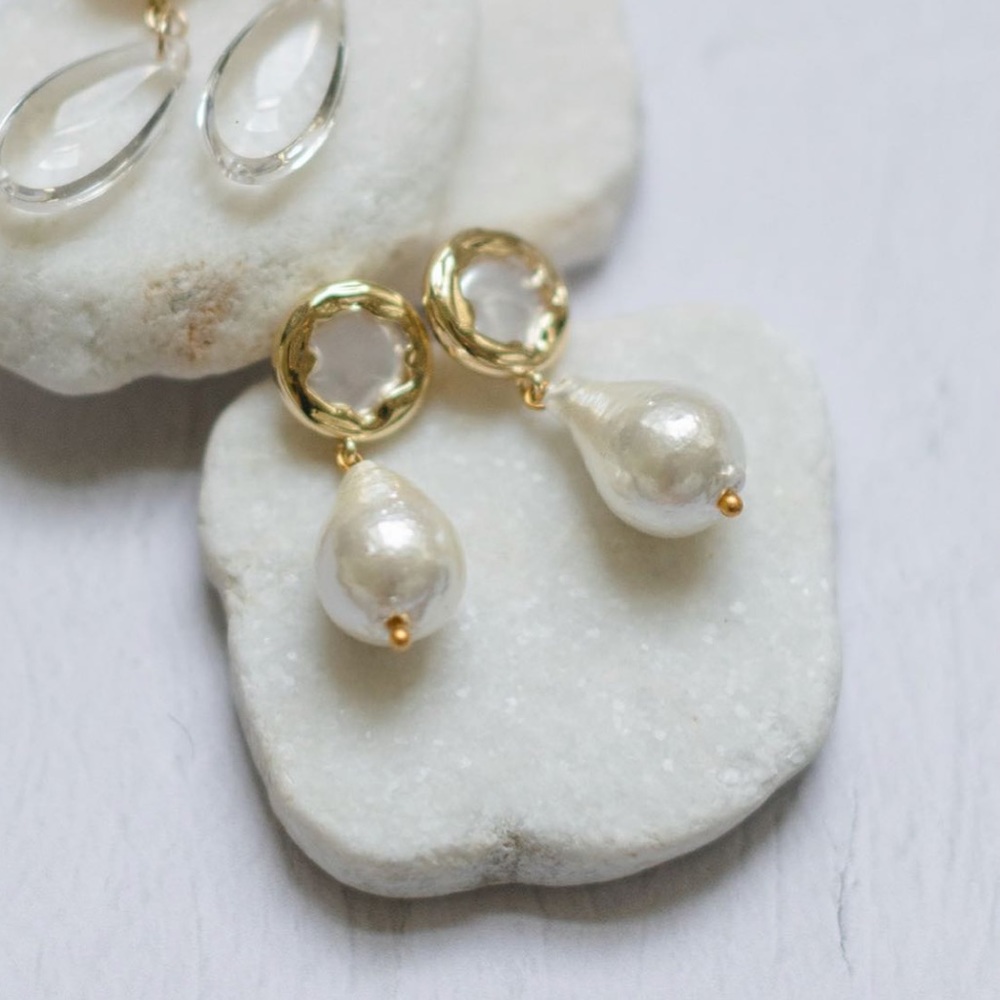 Hushed Commotion Pearl & Glass Bridal Earrings